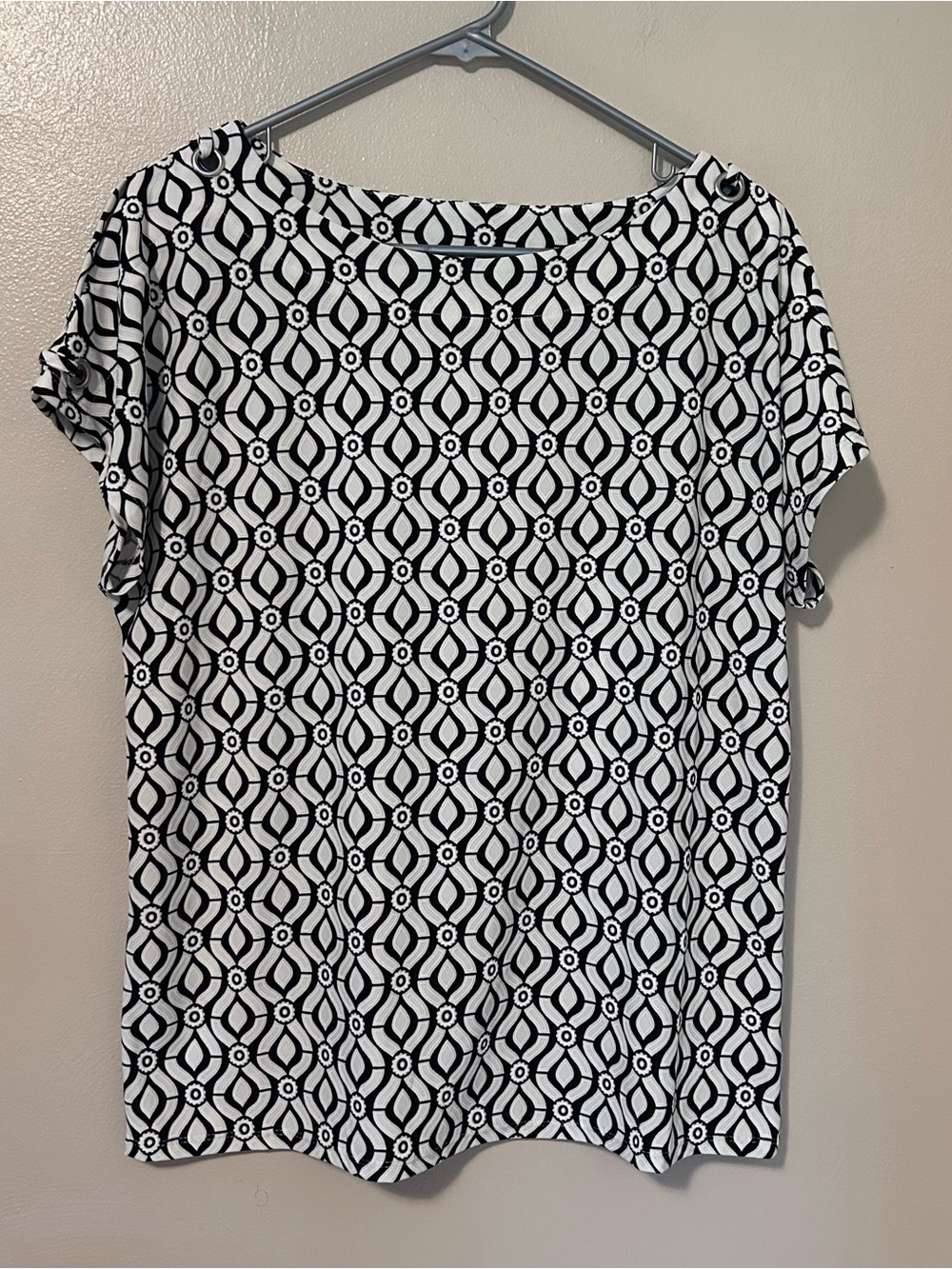 Notations Cold Shoulder Black and White Geometric Short Sleeve Blouse